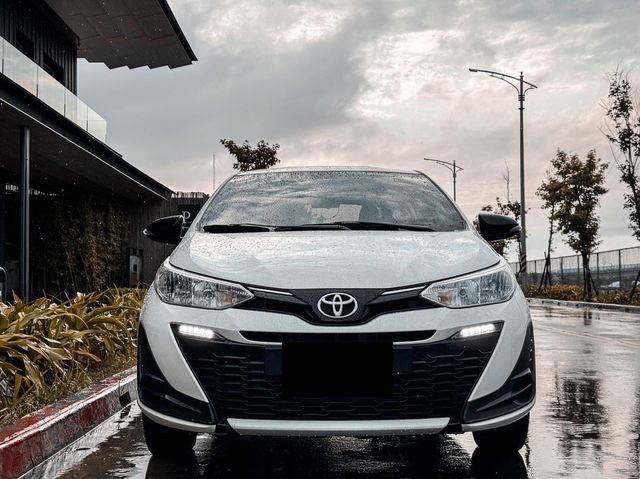TOYOTA豐田 YARIS  第2張相片