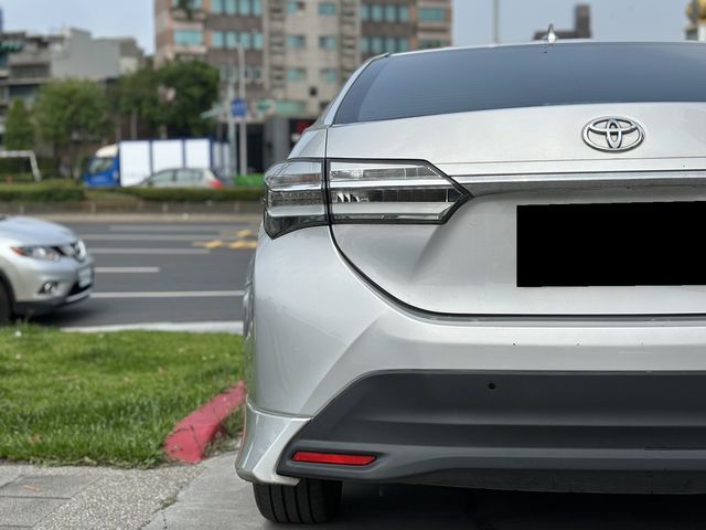 TOYOTA豐田 ALTIS  第2張相片