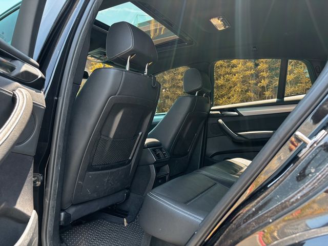 BMW寶馬 X4 XDRIVE28I  第10張相片