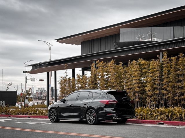 FORD福特 FOCUS ST WAGON  第3張相片