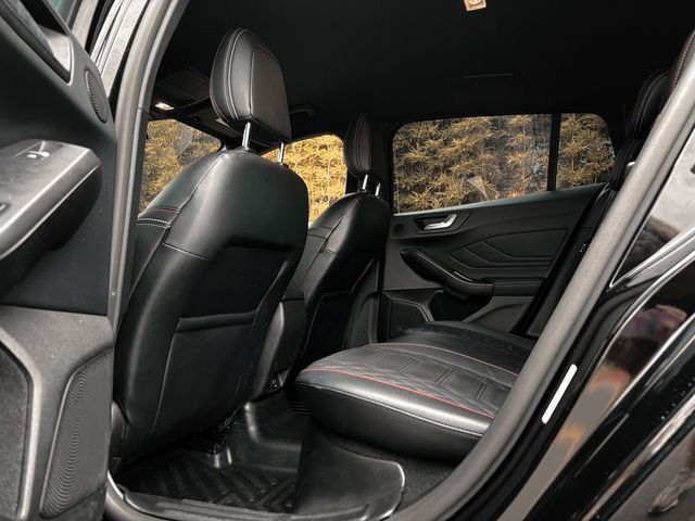 FORD福特 FOCUS ST WAGON  第12張相片