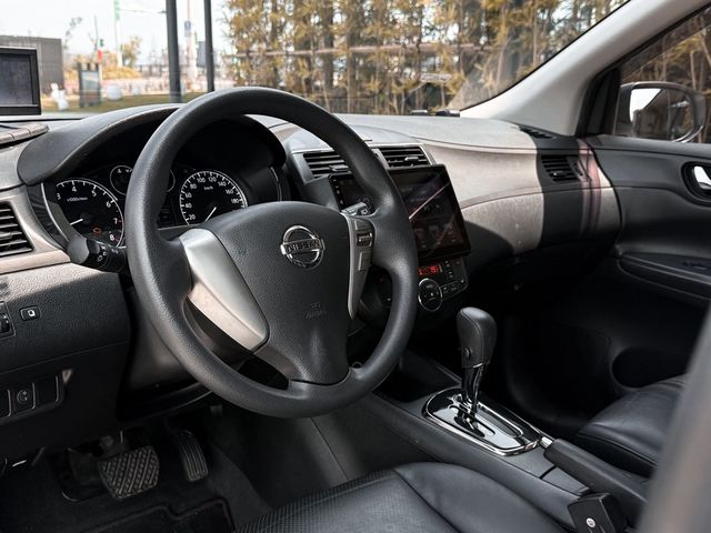 NISSAN日產 TIIDA  第5張相片