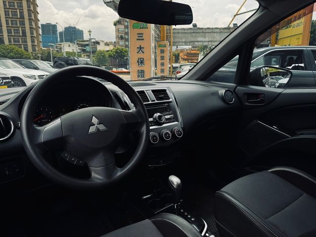 MITSUBISHI三菱 COLT PLUS  第5張相片