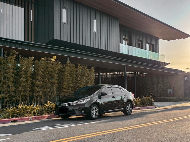 TOYOTA豐田 ALTIS  第1張相片