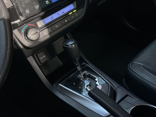 TOYOTA豐田 ALTIS  第8張相片