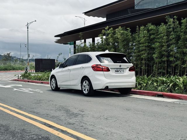 BMW寶馬 218I  第2張相片