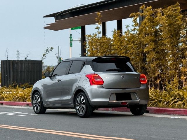 SUZUKI鈴木 SWIFT  第3張相片