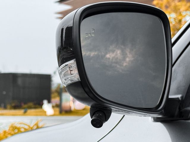 SUZUKI鈴木 SWIFT  第5張相片