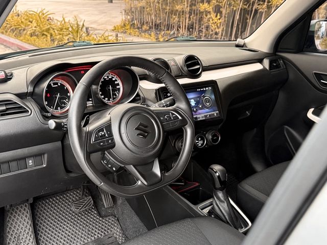 SUZUKI鈴木 SWIFT  第9張相片