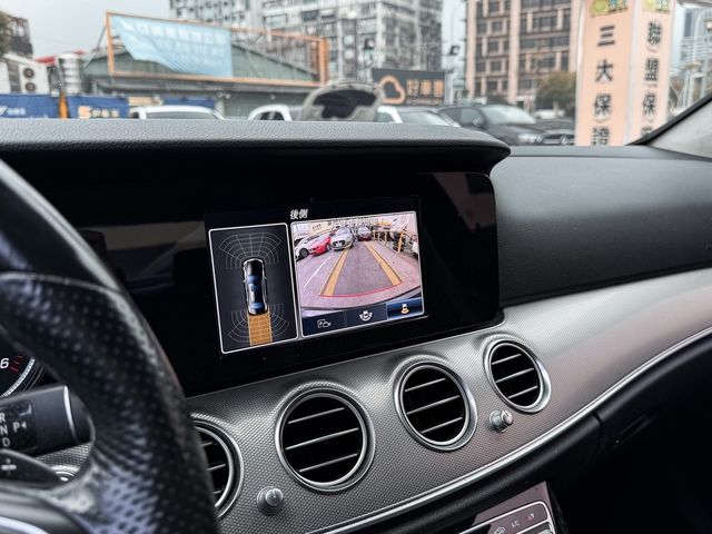 M-BENZ賓士 E220D  第10張相片