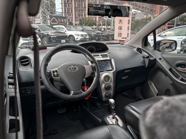 TOYOTA豐田 YARIS  第3張相片
