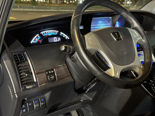 LUXGEN納智捷 7 MPV  第7張相片