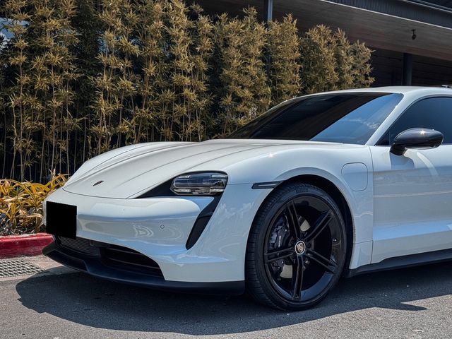 PORSCHE保時捷 TAYCAN  第2張相片