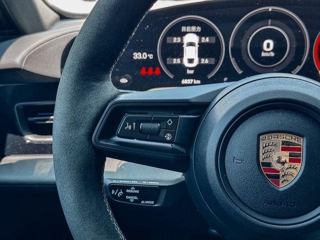 PORSCHE保時捷 TAYCAN  第11張相片