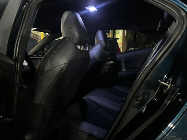 TOYOTA豐田 COROLLA SPORT  第9張相片