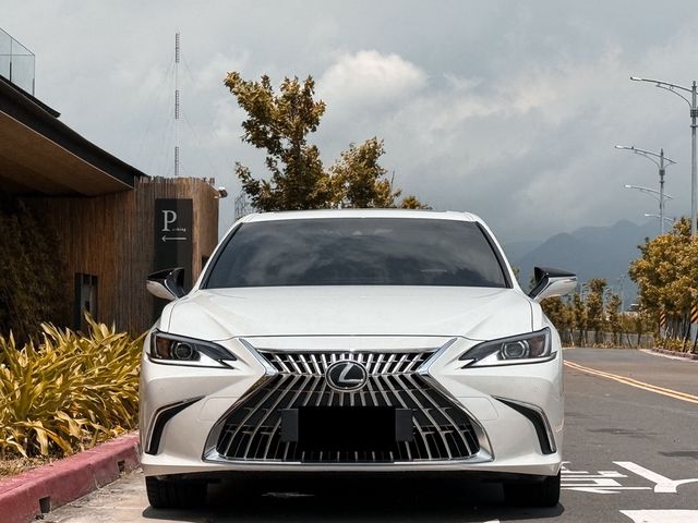 LEXUS凌志 ES200  第2張相片