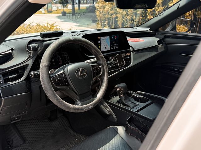 LEXUS凌志 ES200  第9張相片