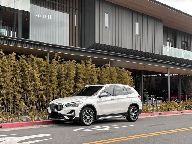 BMW寶馬 X1  第1張相片