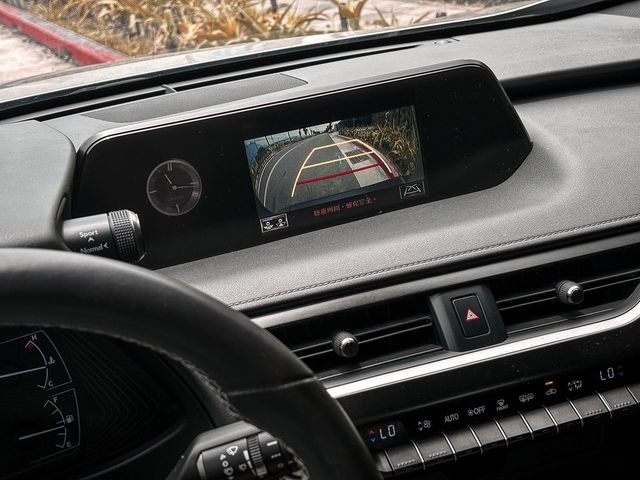 LEXUS凌志 UX200  第7張相片