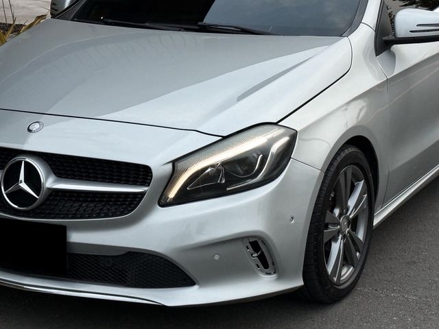 M-BENZ賓士 A180  第2張相片