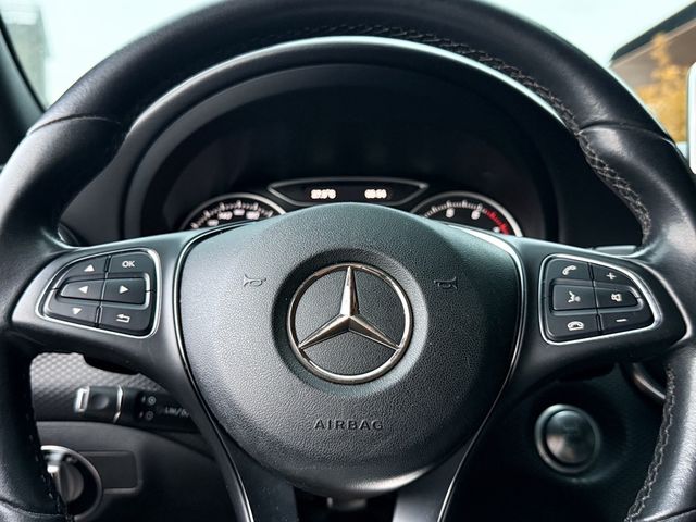 M-BENZ賓士 A180  第9張相片