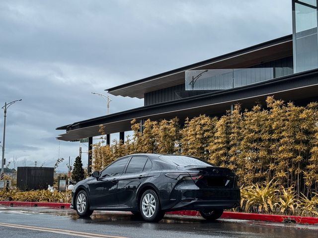 TOYOTA豐田 CAMRY  第3張相片