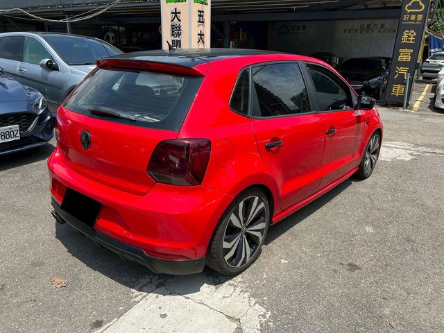 VOLKSWAGEN福斯 POLO  第2張相片