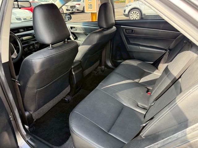 TOYOTA豐田 ALTIS  第9張相片