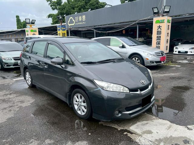 TOYOTA豐田 WISH  第2張相片