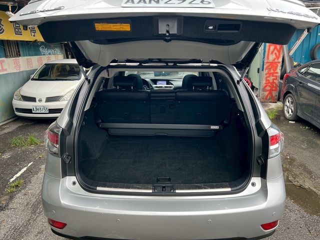 LEXUS凌志 RX450H  第17張相片