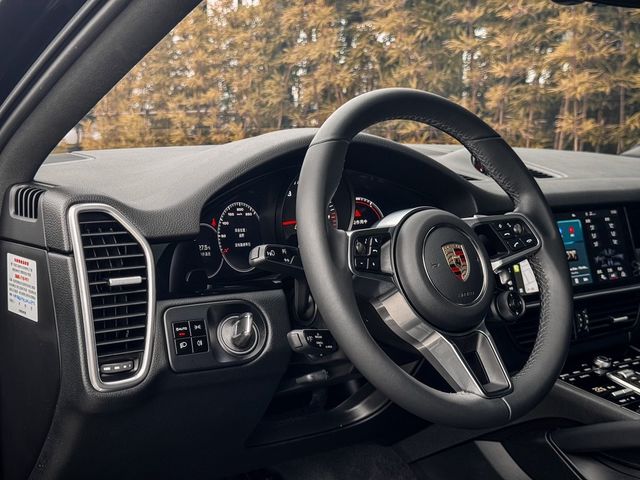 PORSCHE保時捷 CAYENNE  第9張相片