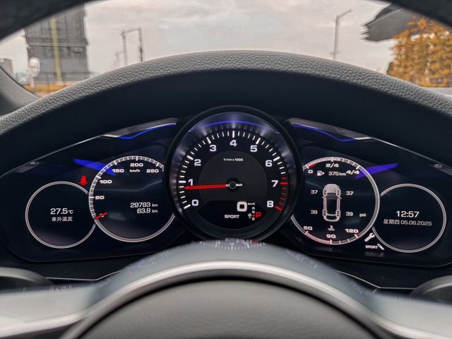 PORSCHE保時捷 CAYENNE  第12張相片
