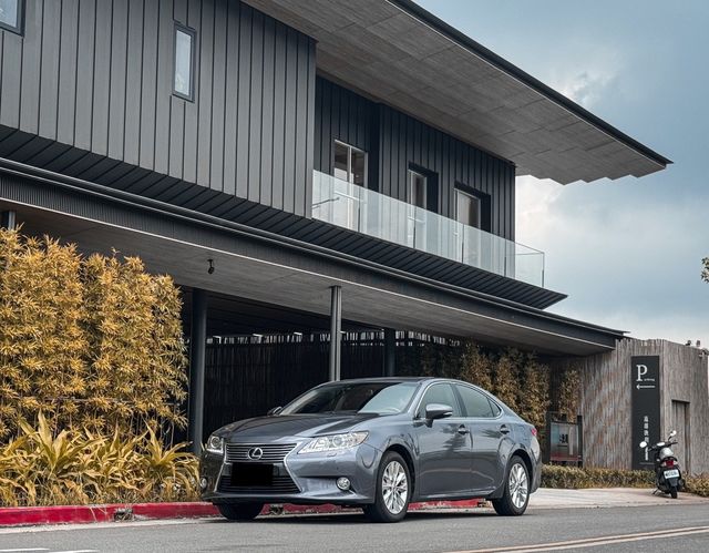 LEXUS凌志 ES300H  第1張相片