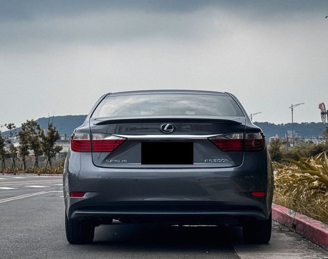 LEXUS凌志 ES300H  第4張相片