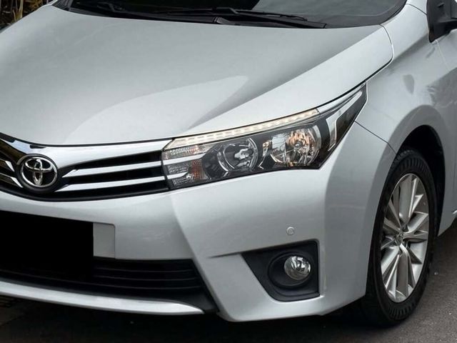 TOYOTA豐田 ALTIS  第2張相片
