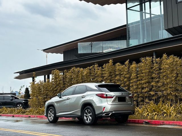 LEXUS凌志 RX300  第2張相片
