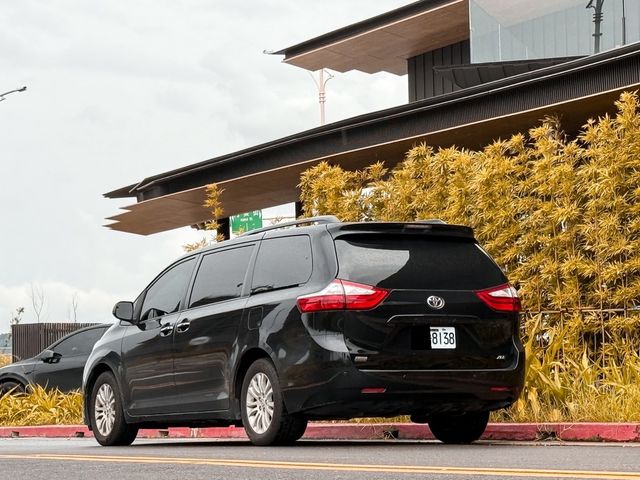 TOYOTA豐田 SIENNA  第3張相片