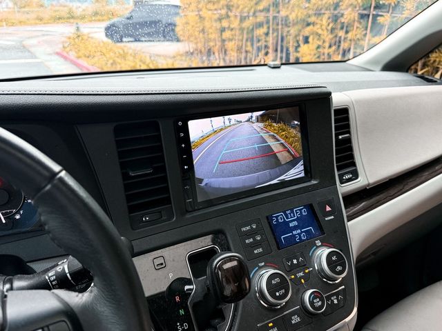 TOYOTA豐田 SIENNA  第7張相片