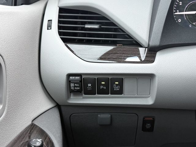 TOYOTA豐田 SIENNA  第10張相片
