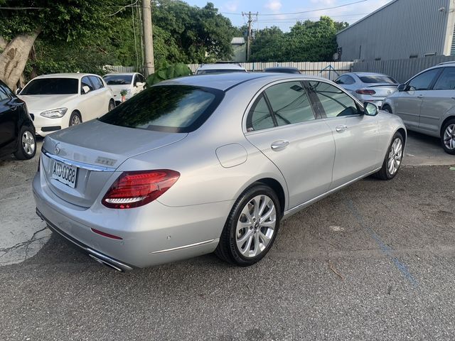 M-BENZ賓士 E250  第3張相片