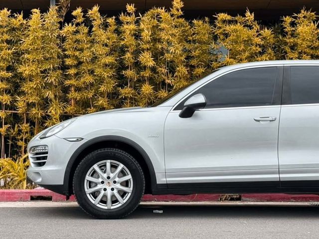 PORSCHE保時捷 CAYENNE  第3張相片