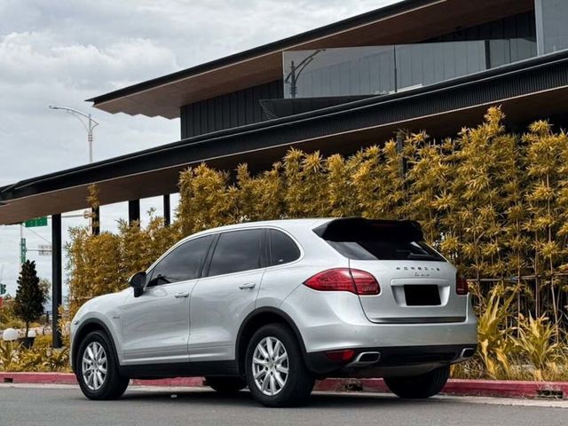 PORSCHE保時捷 CAYENNE  第4張相片