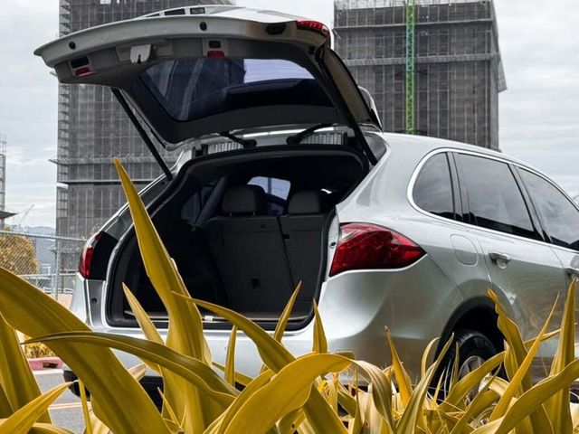 PORSCHE保時捷 CAYENNE  第5張相片