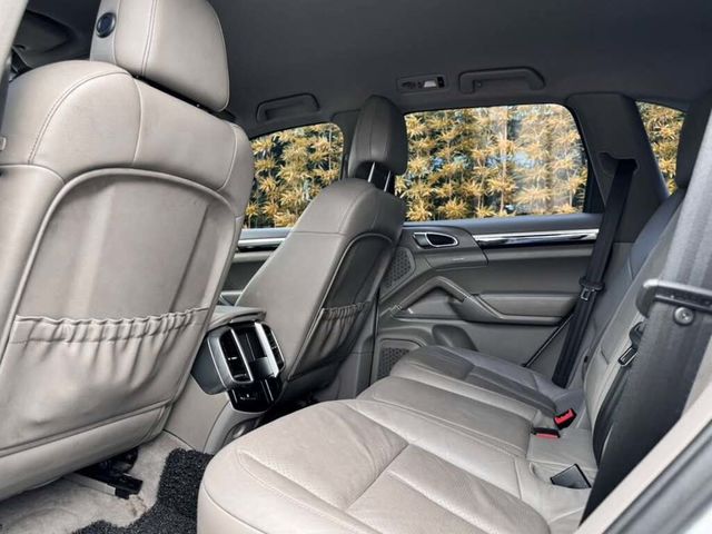 PORSCHE保時捷 CAYENNE  第6張相片