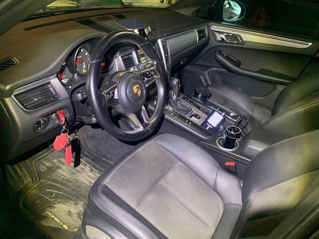 PORSCHE保時捷 MACAN  第5張相片