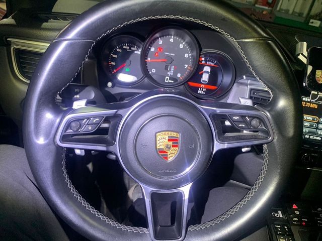 PORSCHE保時捷 MACAN  第9張相片