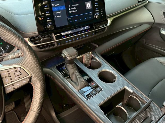 TOYOTA豐田 SIENNA  第8張相片