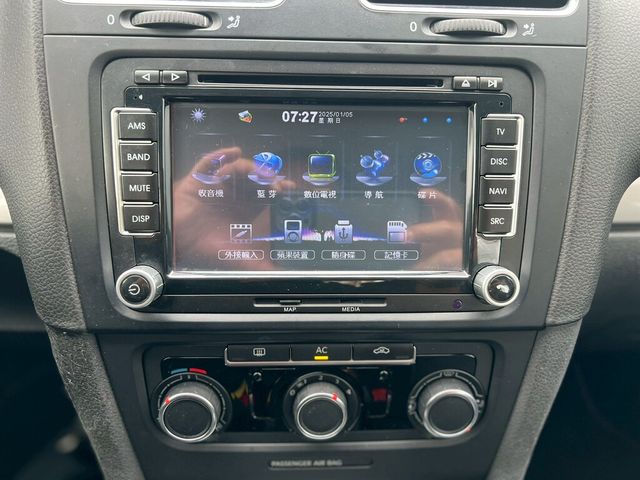 VOLKSWAGEN福斯 GOLF VARIANT  第8張相片