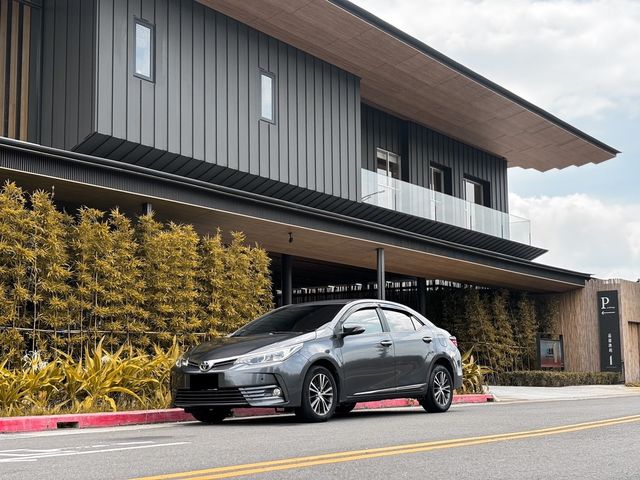 TOYOTA豐田 ALTIS  第1張相片