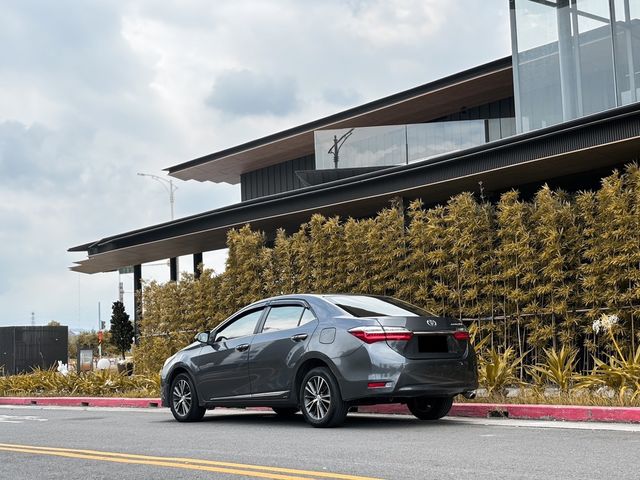 TOYOTA豐田 ALTIS  第2張相片